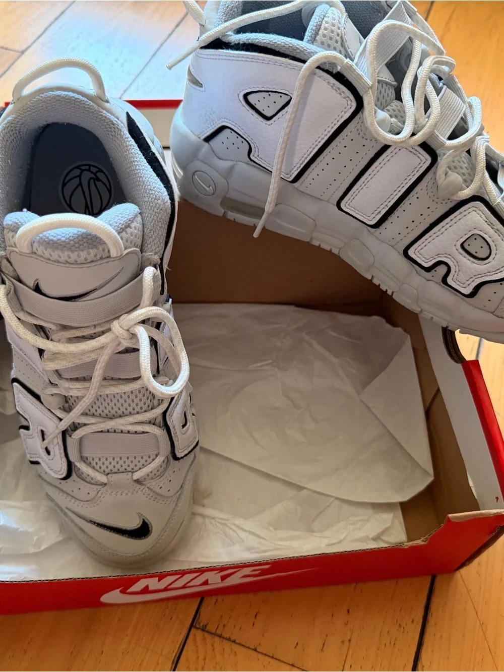 Nike Air More Uptempo White Black GS 6.5Y / Women’s 8 White Leather Sneakers